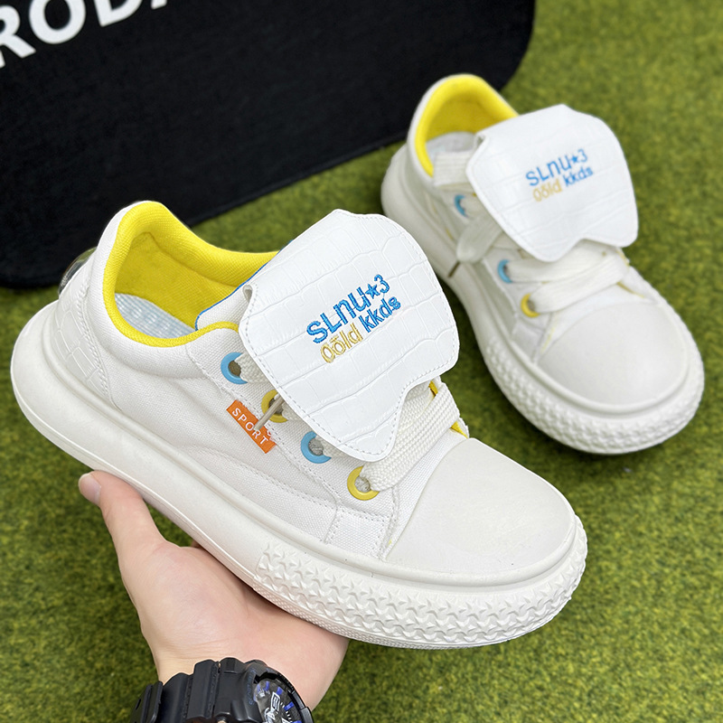 2024 new men's shoes low top Hong Kong style thick soled bread shoes white shoes toe shoes