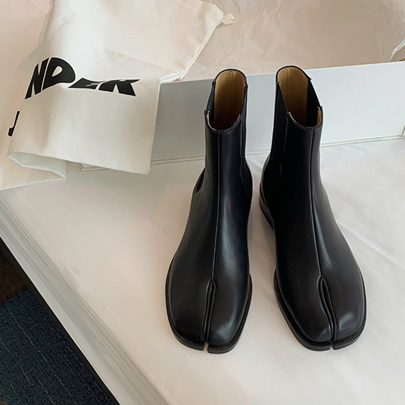 2023 Stretch Slip On Boots Woman Split Toe Low Heels Ankle Botas Feminina Tabi Shoes Winter Patent/Matte Leather Botines
