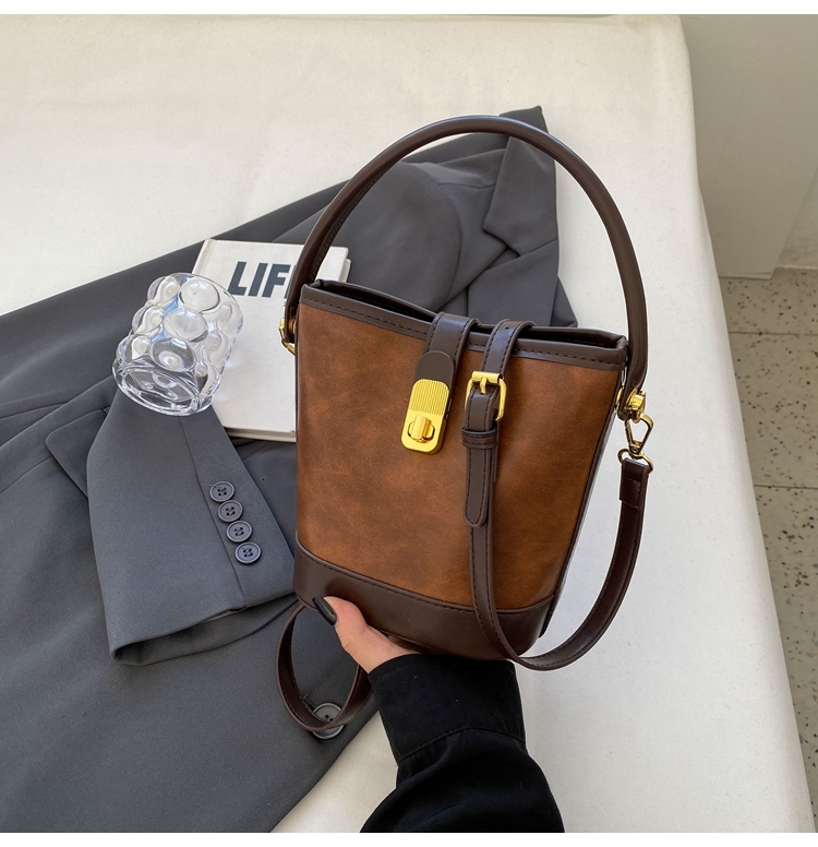 2024 Women's Designer Handbags: New Bucket hot Crossbody Bag for Autumn/Winter