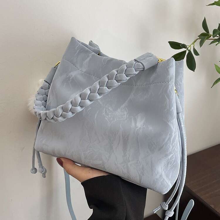 High End Western Style Niche Pink For Women S New Versatile Crossbody Fashionable Handbag Bucket Bag