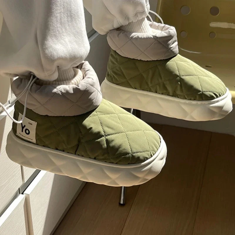 Waterproof Snow Boots 2024 Winter Women Warm Plush Cotton Shoes Thick Bottom Keep Cotton Snow Boots Platform Couple Ankle Boots 241028
