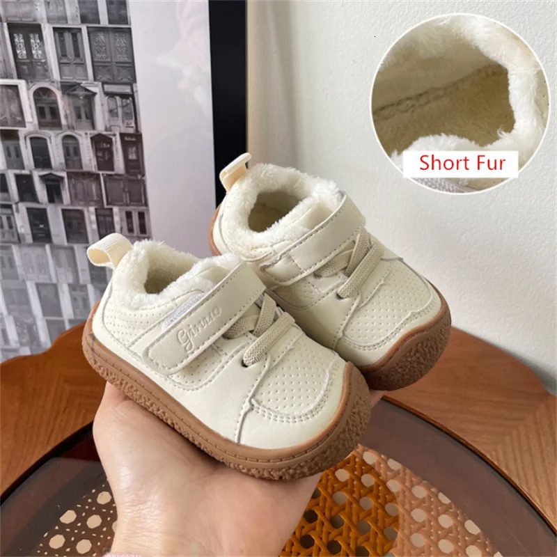 Winter Baby Shoes Leather Toddler Boys Barefoot Shoes Short Fur Soft Sole Outdoor Fashion Little Girls Sneakers 241028