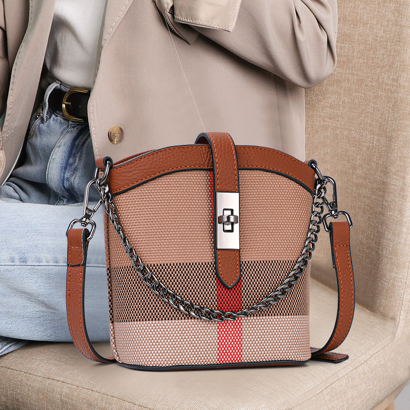 New Plaid Shoulder for Women 2023 Simple Brand Designer Crossbody Trends Ladies Canvas Small Bag ddmymoon