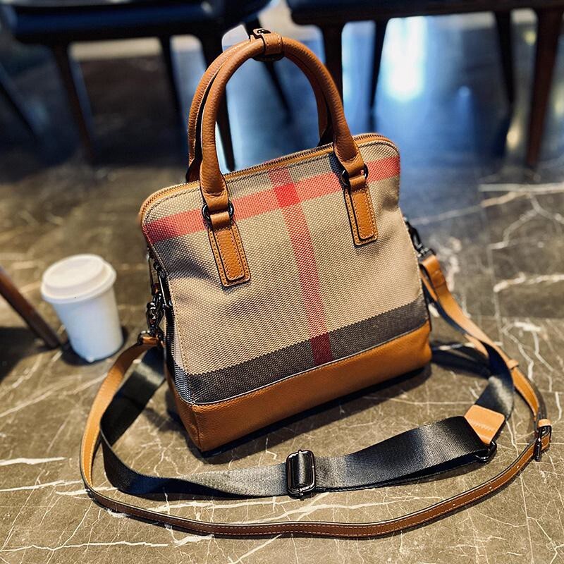 New Genuine Leather Plaid HandBag 2023 High Capacity Shoulder Bags Fashion Brand Designer Trends Handbag ddmymoon