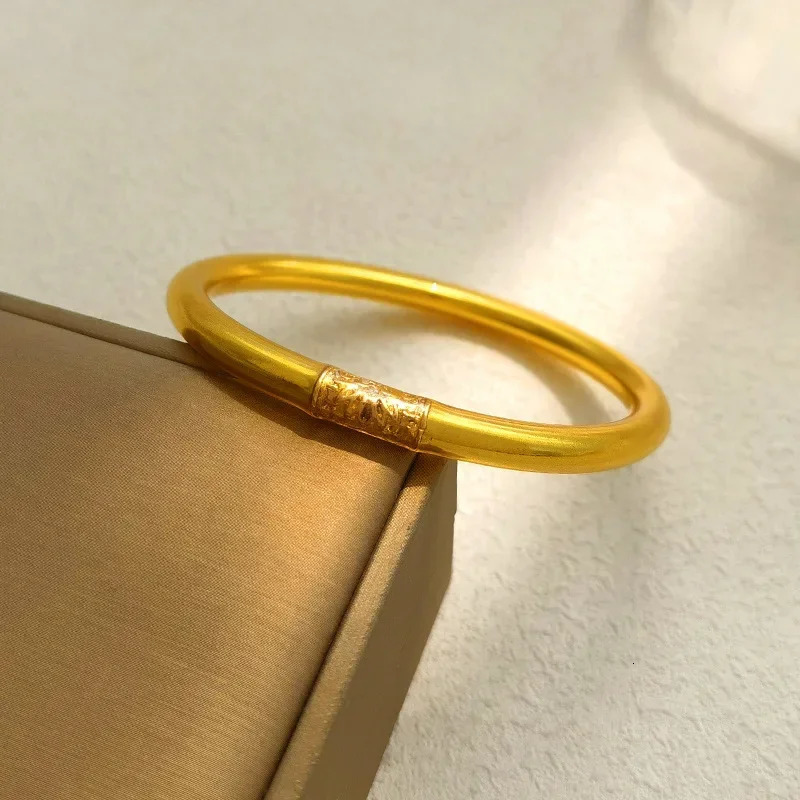 Bilandi Fashion Jewelry Soft Bracelet Selling High Quality Plastic Tube Inner Sparkling Gold Bracelet Womens Gift Bracelet 241028