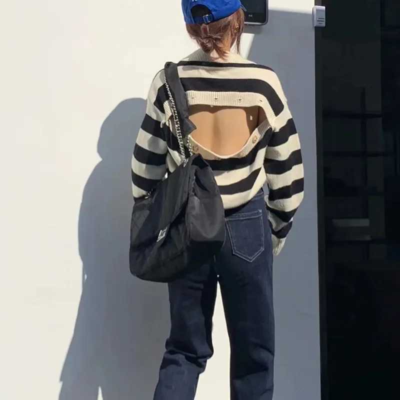 New 2024 internet celebrity Xiaoxiangfeng Lingge chain bag with large capacity nyl crossbody bag and shoulder bagXJ241029