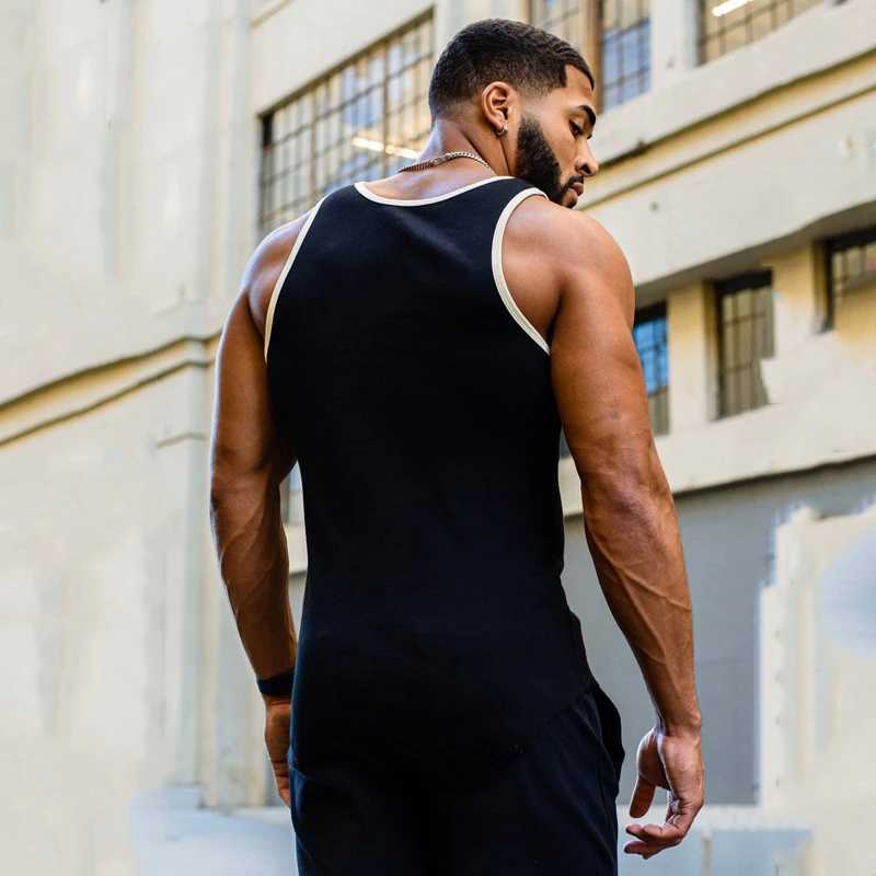 New Summer Mens Vest Gym Sports Quick Dry Breathable Stretch Slveless T-Shirt Fashion Mens Clothing Knitted Vest manC241029