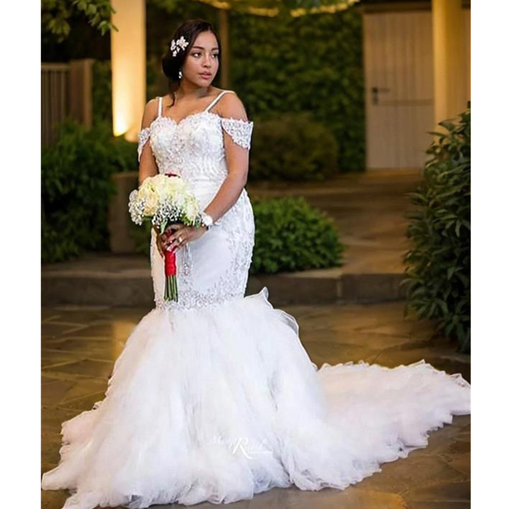 African Plus Size Mermaid Wedding Dresses Spaghetti Straps Lace Appliques Beading Bridal Gowns Tiered Ruffles Organza Brides Robe De Mariee