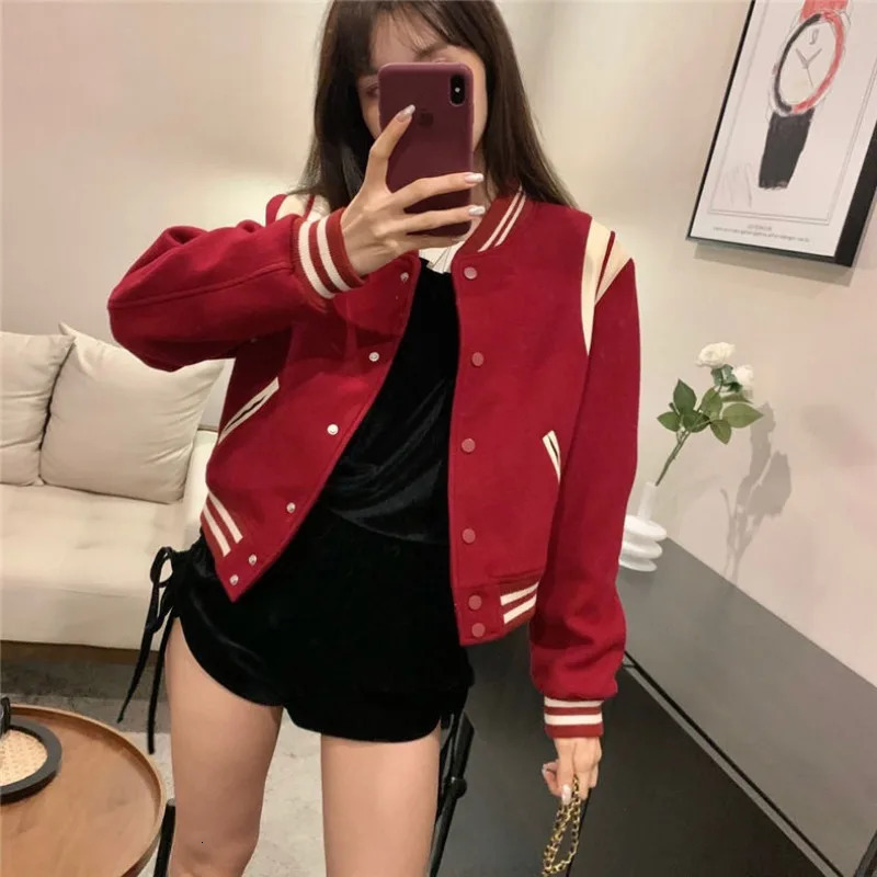 Streetwear red bomber jacket womens sports shirt baseball jersey stand up collar jacket loose jacket long sleeved Harajuku crop top 241029