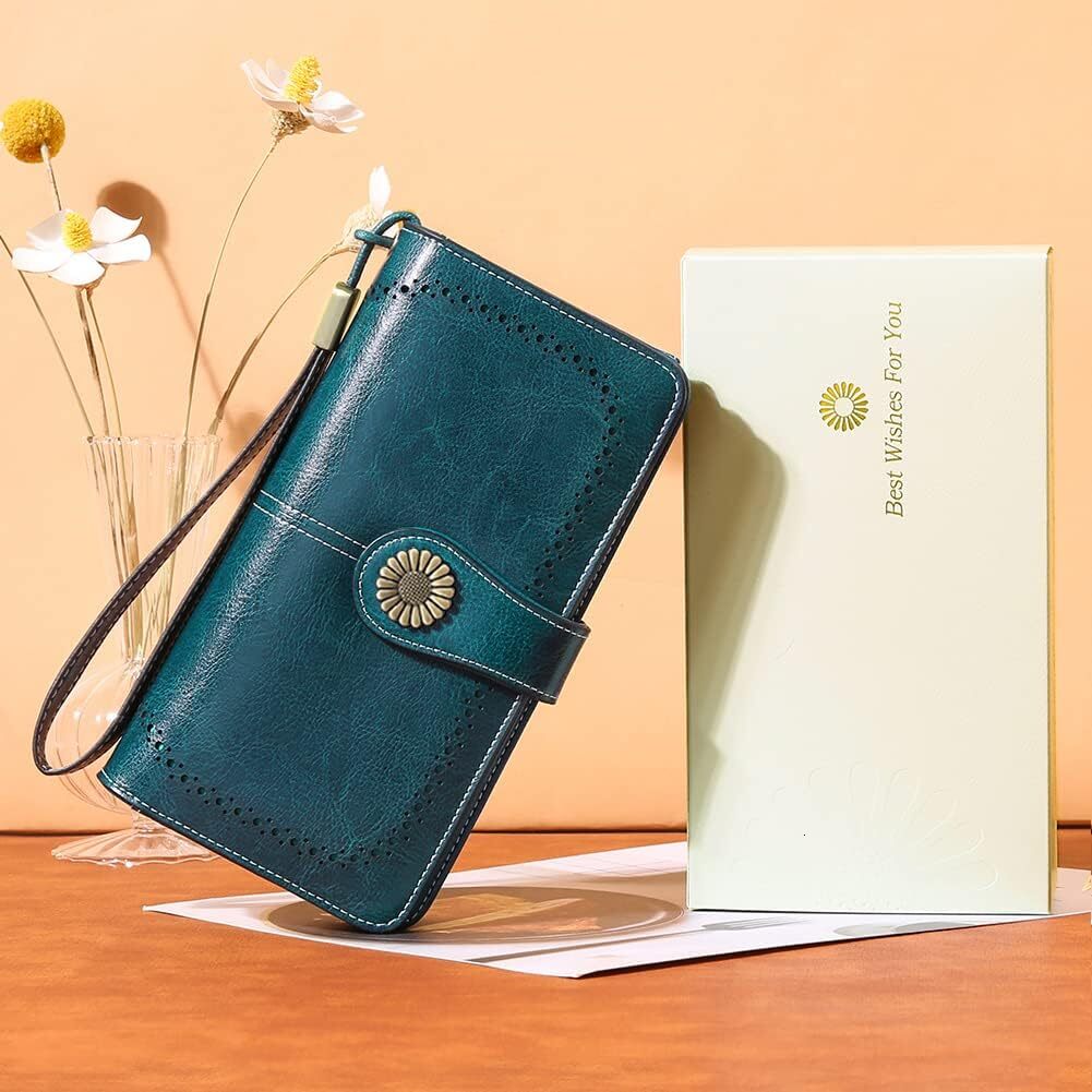 Ladies' wallet, genuine leather, credit card with RFID shielding, large capacity wristband