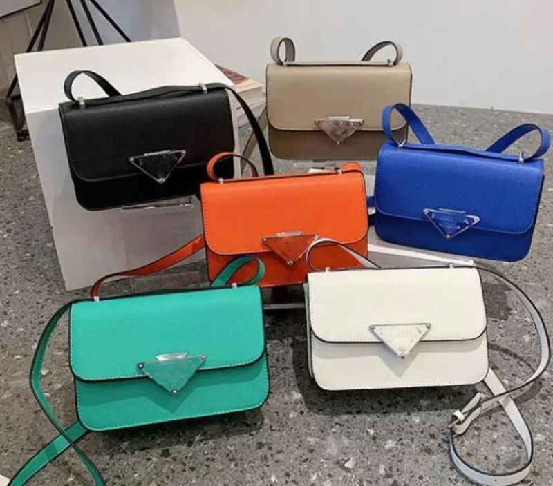 Designer bag 10A High Quality Shoulder bag Ar Luxury Leather Underarm Bag Summer Wear Pieces Bags Women's Bag