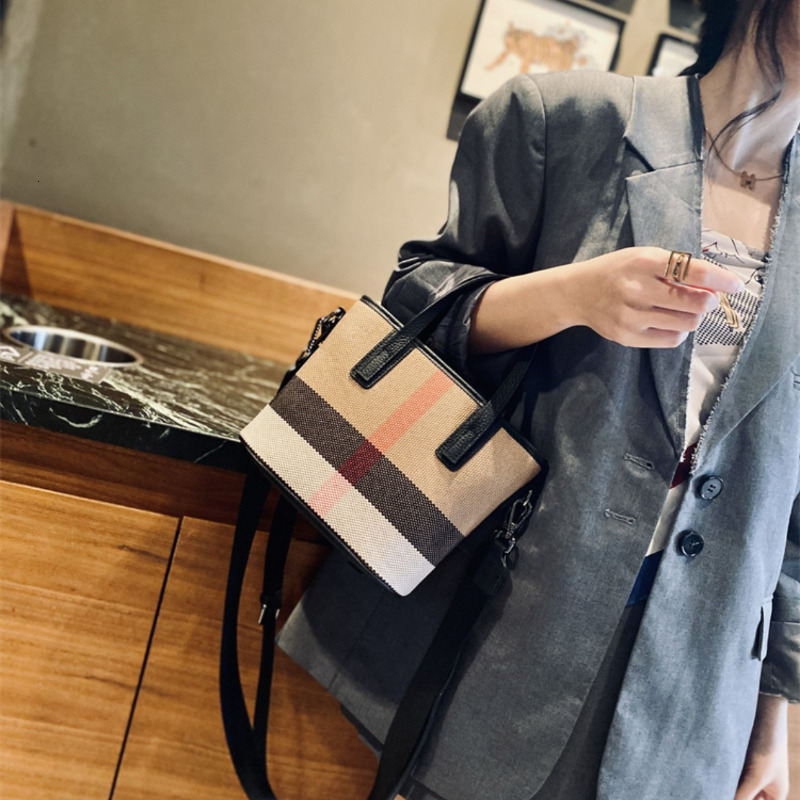 Genuine Leather Casual HandBag 2023 New High Capacity Shoulder Bags Fashion Brand Designer Trends Handbag ddmymoon
