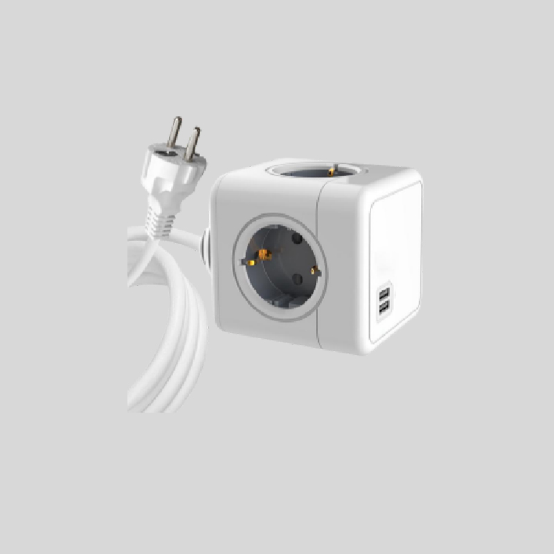 Portable EU power cube socket 4 ways and 2 USB ports outlet for indoor and travel power strip