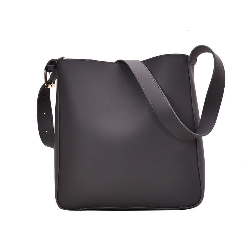 Internet celebrity chic casual minimalist for women popular new Korean version fashionable versatile single shoulder crossbody bucket bag