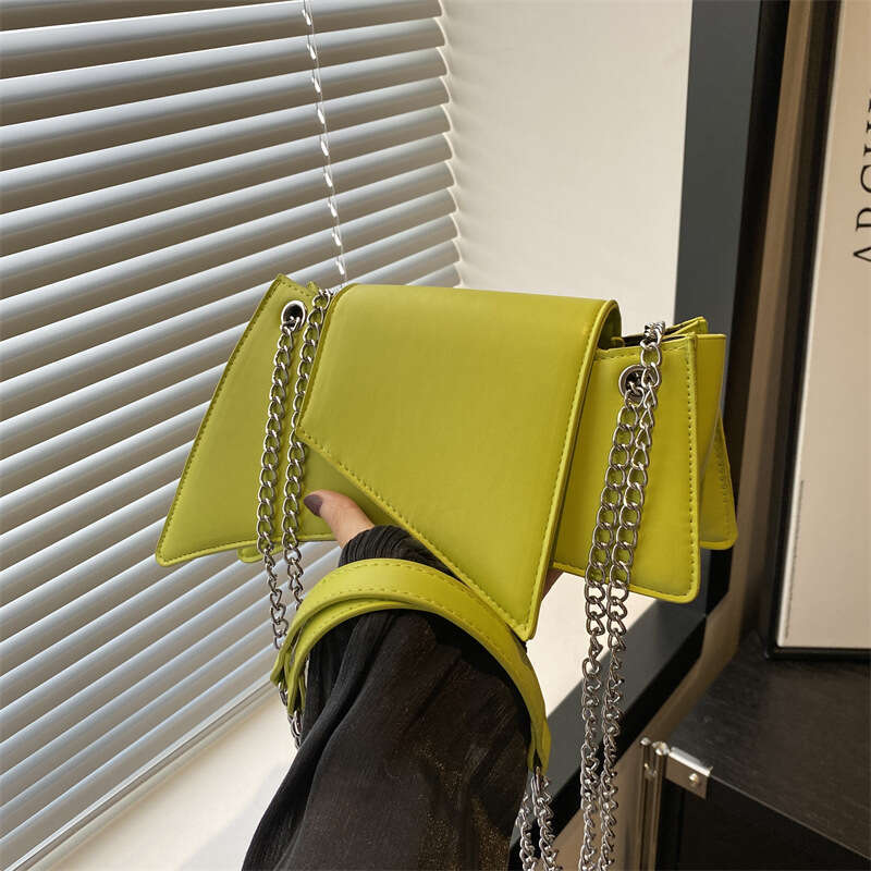 2025S Designer Handbag New Style Texture Personalized Casual Trendy Mini Handbag Fashionable Simple Chain Crossbody Bag Armpit Women s Small Square Ba