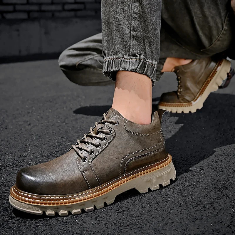 British Style Platform Work Shoes Men Boots Leather Autumn Winter Hightop Casual Fashion plush warm Man 241028