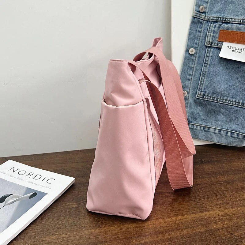 Large Capacity Casual Tote Stylish Lightweight Mommy Bag, Single Shoulder Commuter Bag