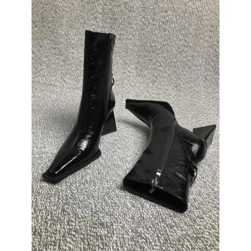 Horse Boots Female Ins Pointed Pink Skinny Boots Winter Patent Leather Thick with Fashion High Heel Short Boots 241028