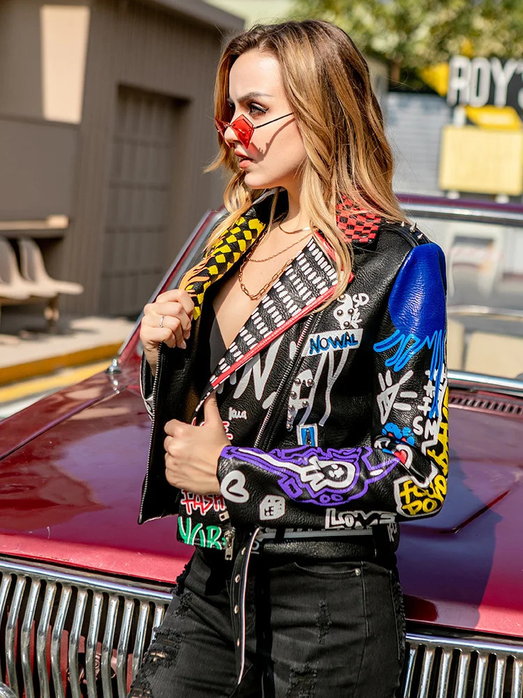 Rivet bead PU leather jacket womens graffiti colored printed bicycle jacket and Coats PUNK streetwear jacket 241028