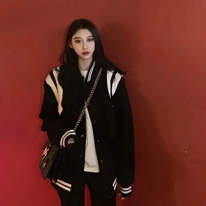 Streetwear red bomber jacket womens sports shirt baseball jersey stand up collar jacket loose jacket long sleeved Harajuku crop top 241029