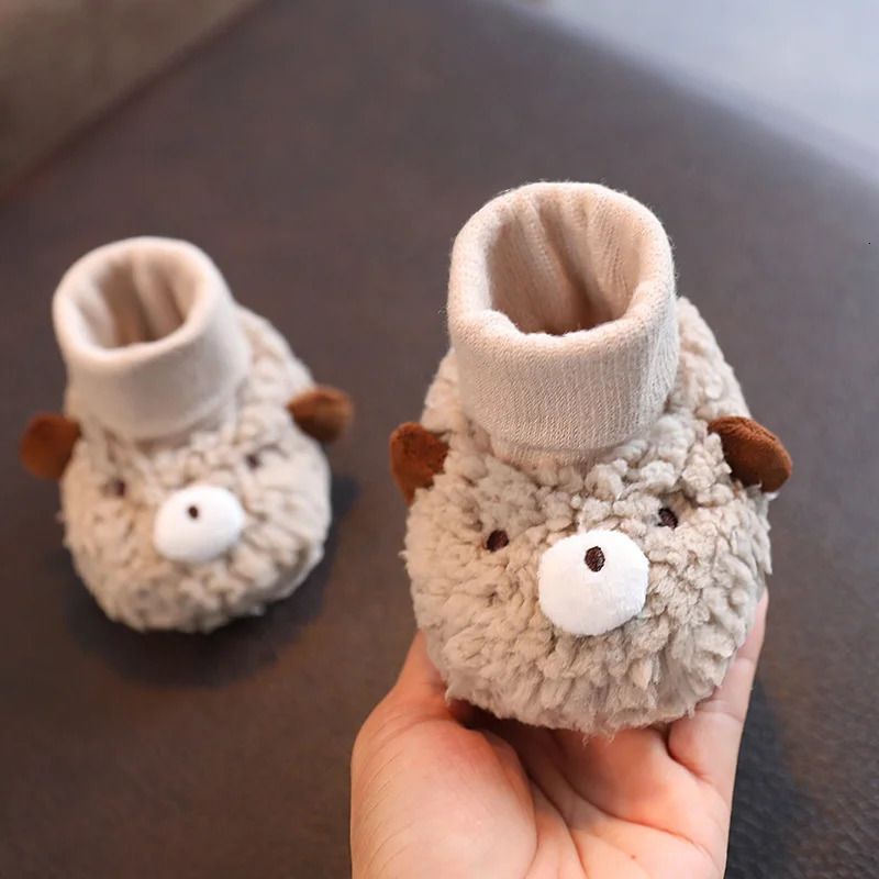 born Baby Fleece Shoes Winter Toddler Boy Girl Walkers Boots Cotton Comfort Soft Anti-slip Warm Infant Shoes 241028