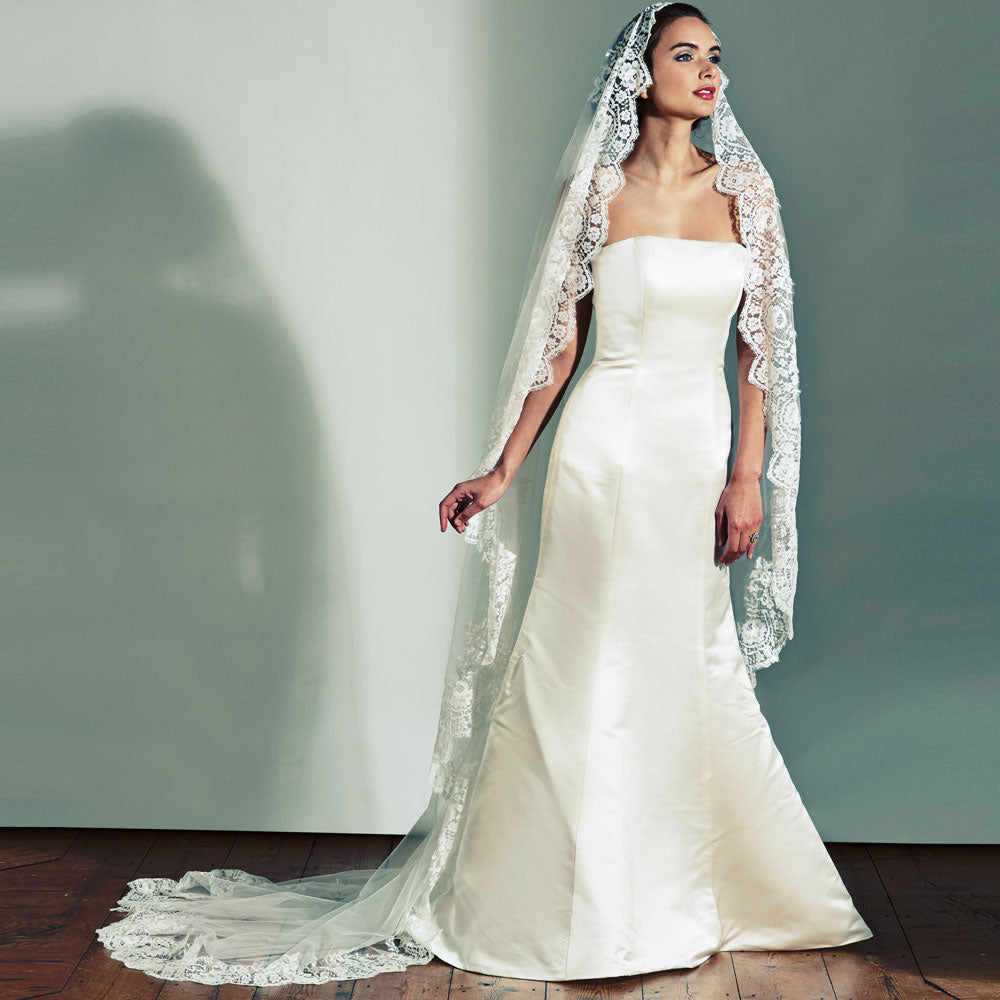 Simple Wedding Veils Appliques Lace One Layer Chapel Length Bride Veil Applique Edge Custom Made Bridal Accessories High Quality