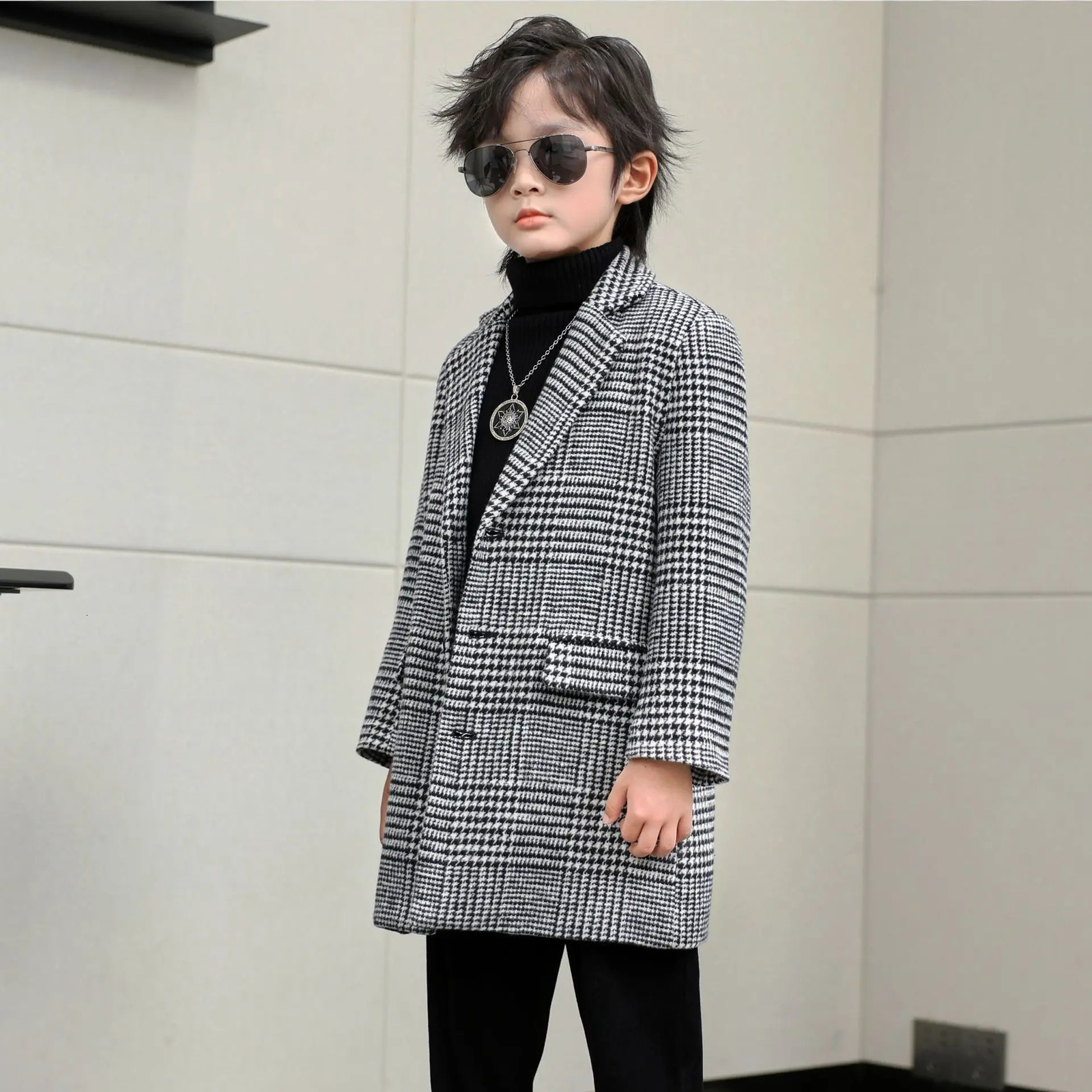 Children Winter Warm Wool Coat Korea Boys Windproof Outdoor Long Jacket Kids Fromal Birthday Party Pography Woolen Snow Coat 241028