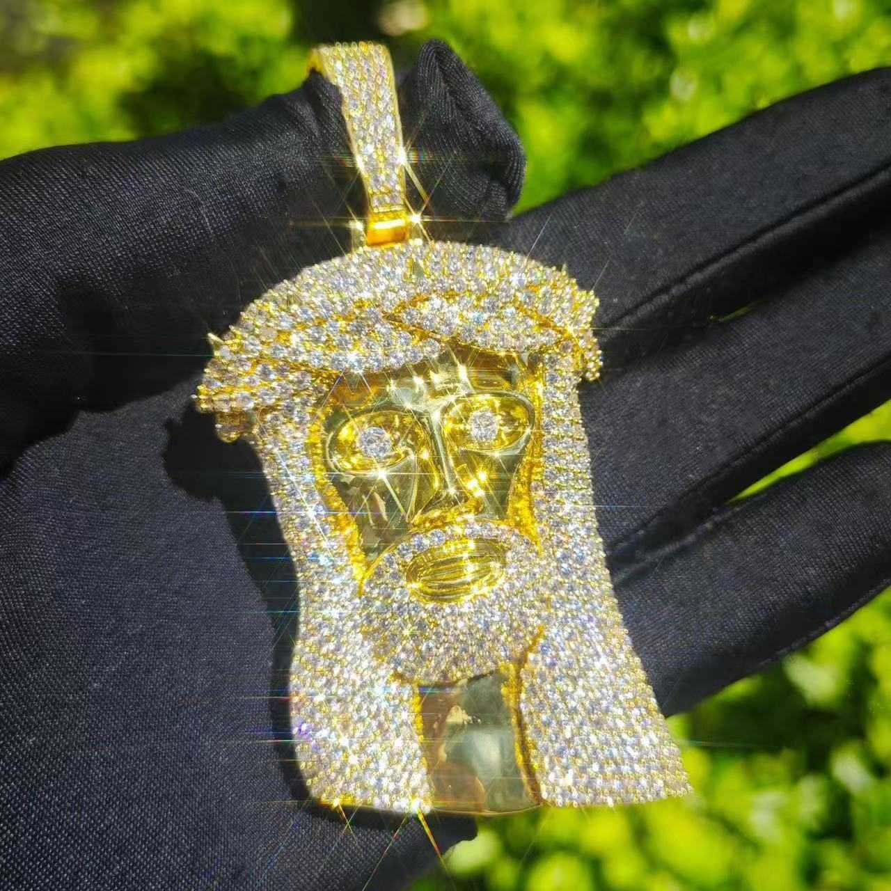 Custom Hip Hop Mens Jewelry Vvs Moissanite Iced Out Jesus Pendant 925 Sterling Silver 24k Gold Rapper Pendant Necklace