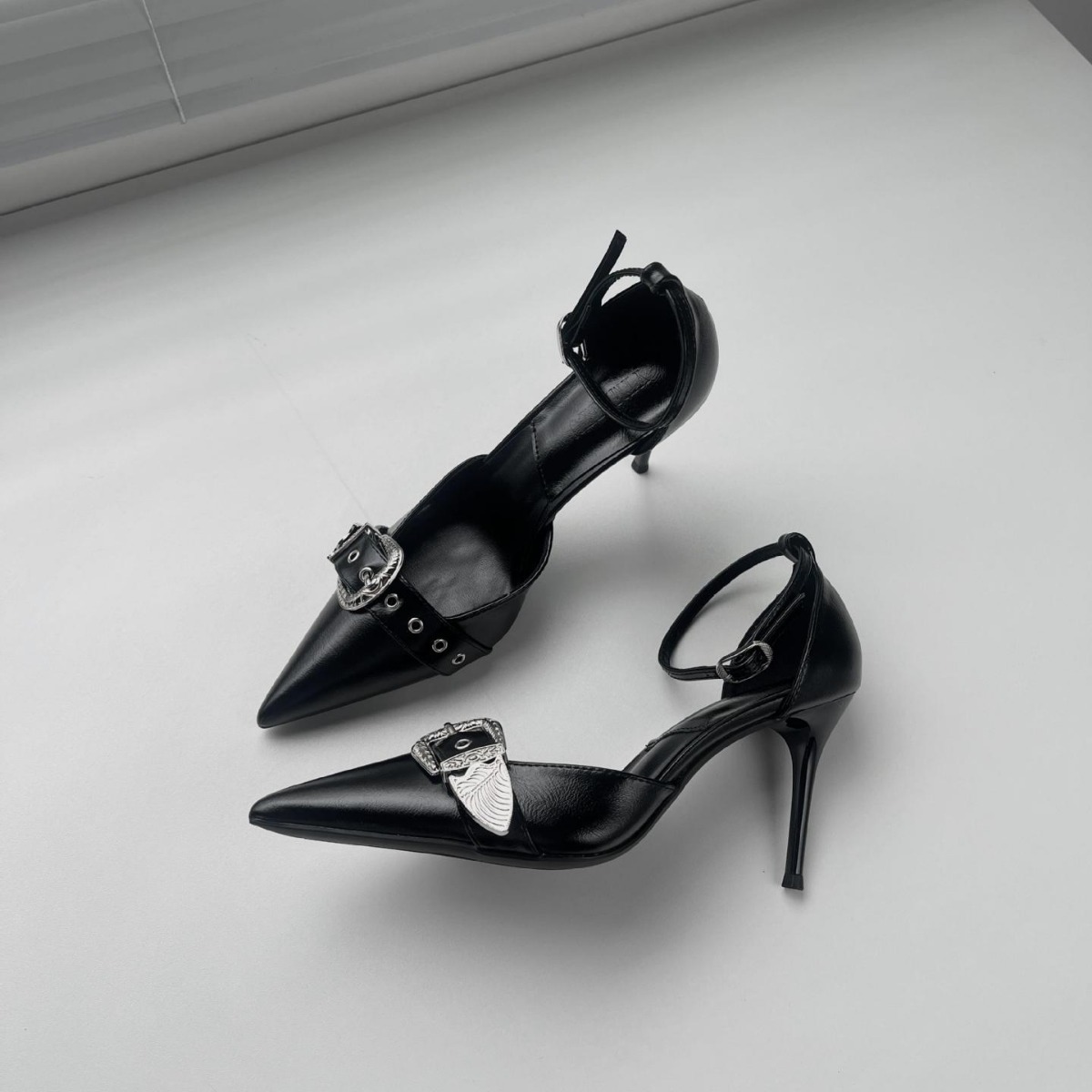 European and American Black Pointed Spring Summer Fine Heel Metal Buckle High Heels