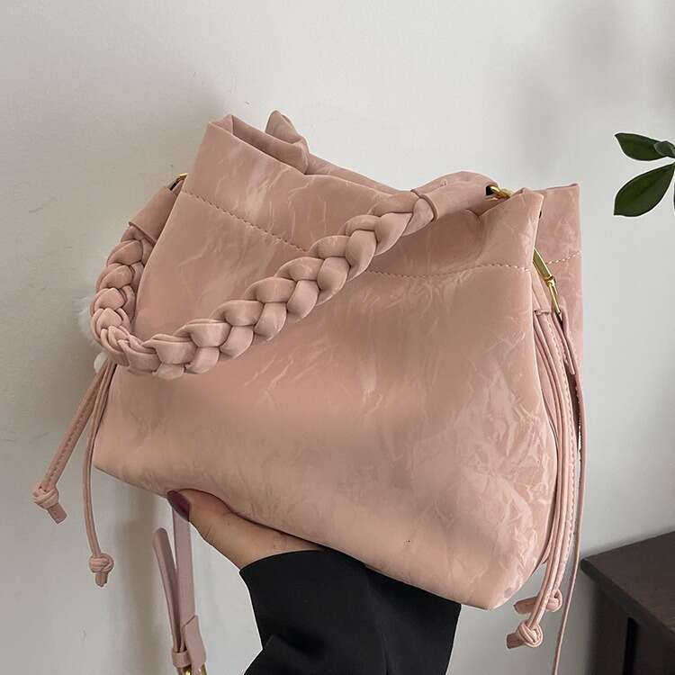 High End Western Style Niche Pink For Women S New Versatile Crossbody Fashionable Handbag Bucket Bag