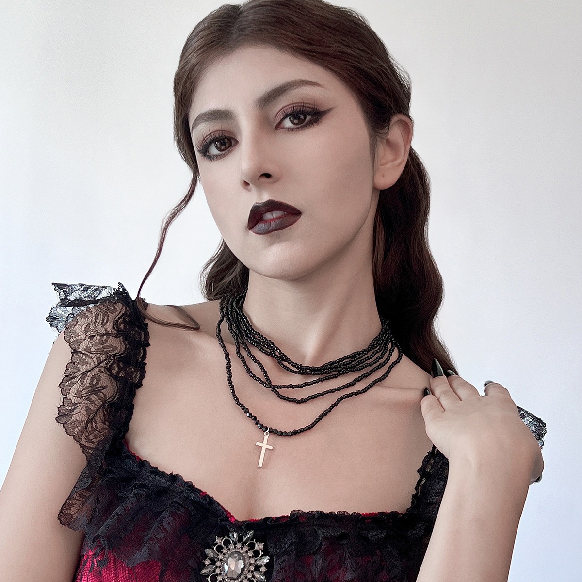 European and American Cross-border Jewelry Fashion 2-piece Set with Rice Beads Collarbone Chain High-end Red Multi-layer Integrated Necklace for Women
