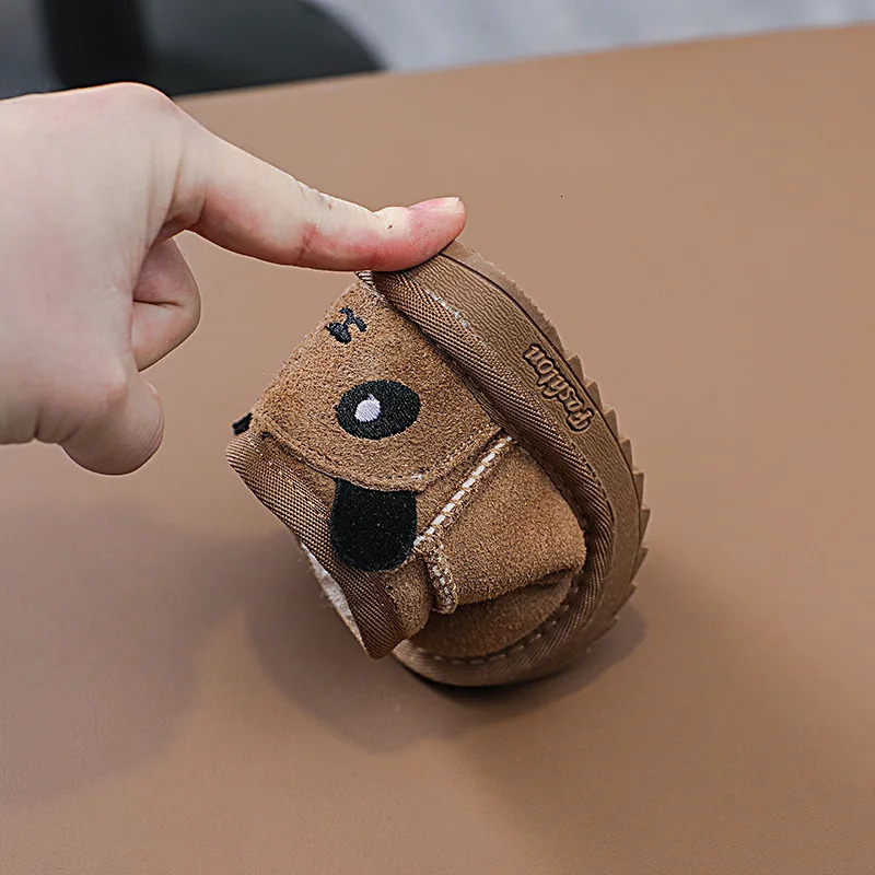 Winter childrens snow boots boys cotton shoes warm girls shoes comfortable soft sole cartoon cute velvet cotton boots 241028