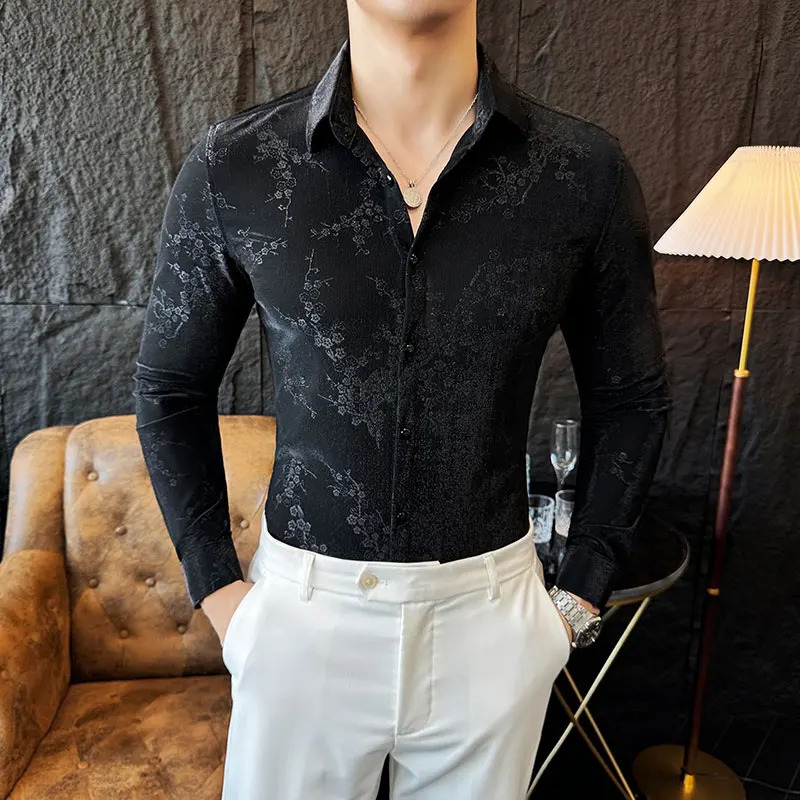Retro velvet shirt mens autumn and winter floral jacquard ultra-thin long sleeved mens tailcoat shirt and elegant mens social shirt 4XL 241028bj