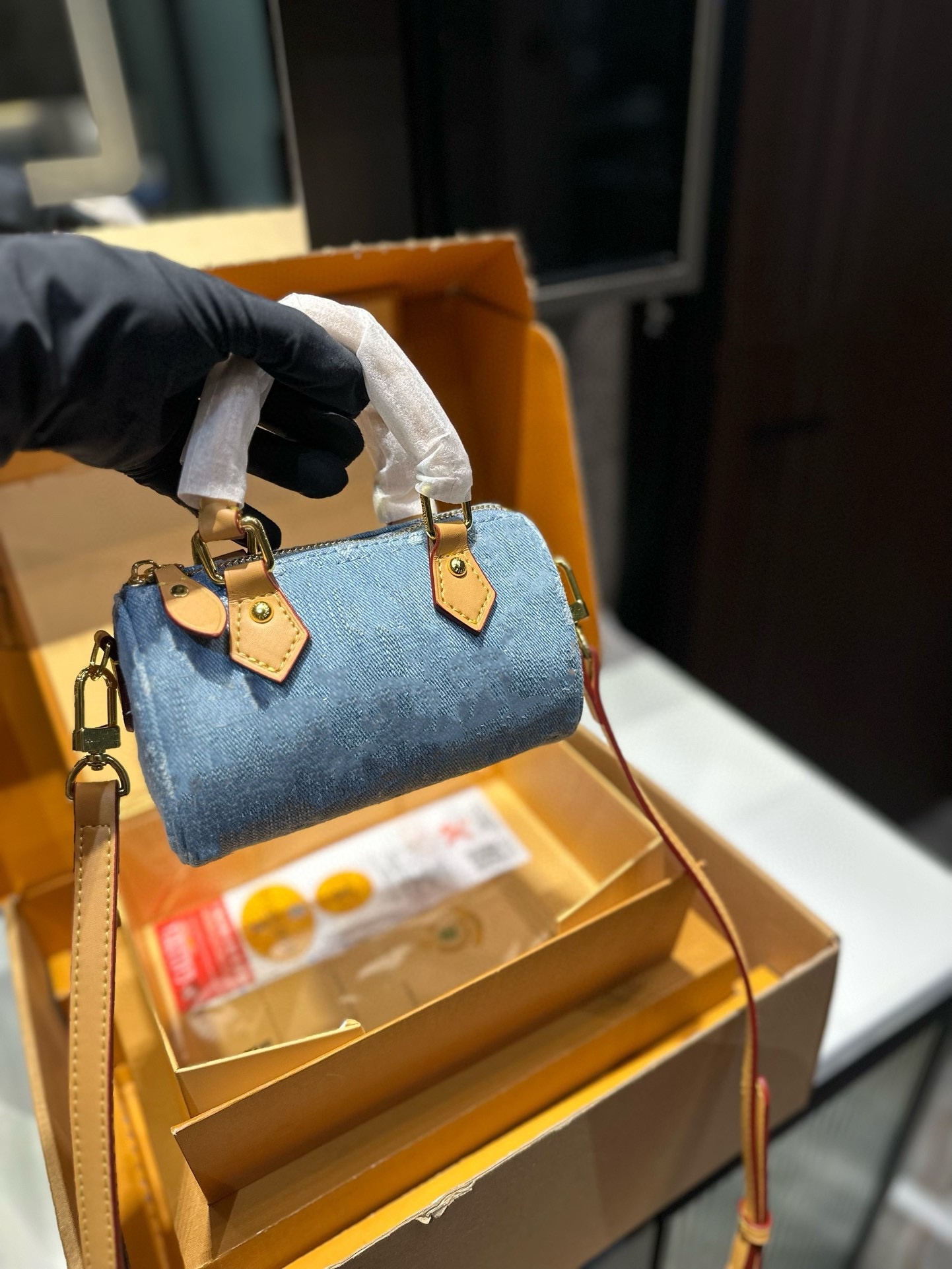 Designer vintage denim Women Shoulder bag Mini Pillow Vintage Shoulder Messenger Purses Fashion High Quality Tote Bag Embossed Tote Purse Handbag 16CM