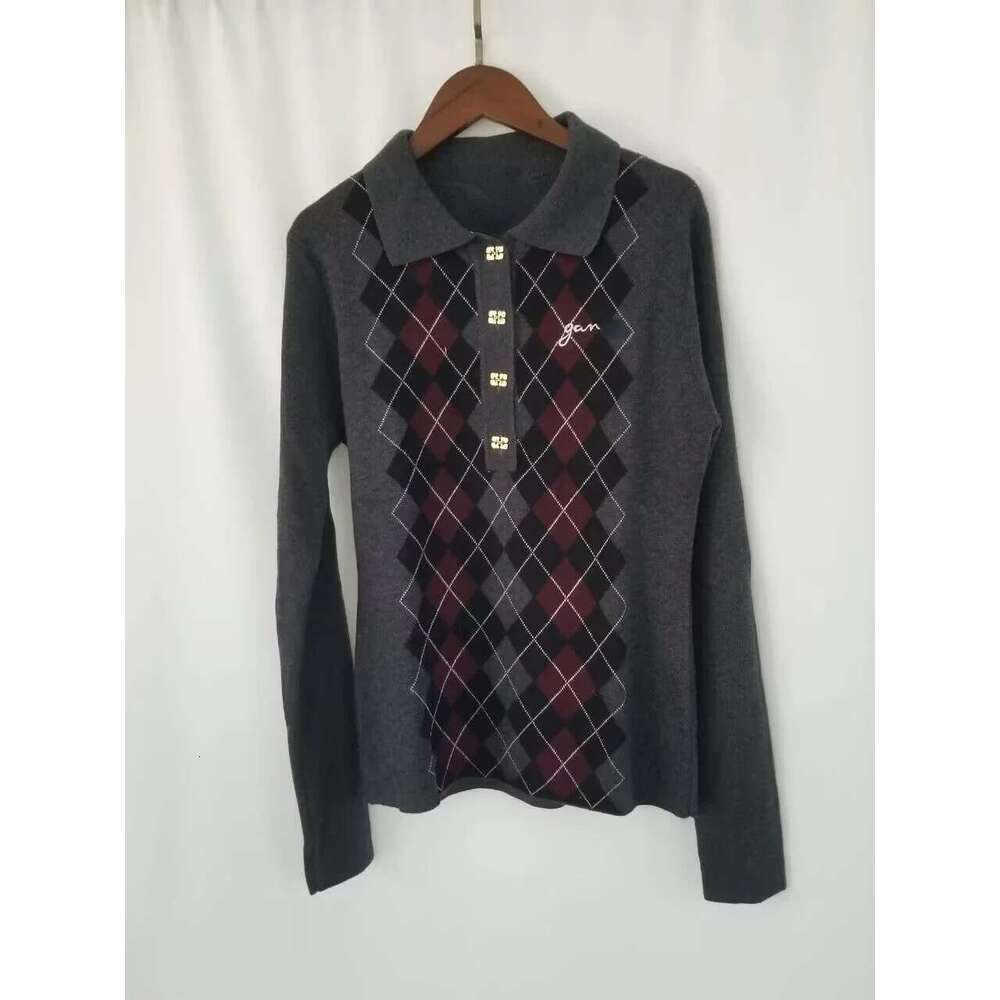 2024 Autumn And Winter New Women Buttoned Knitted Stretch Rhombus Sweater