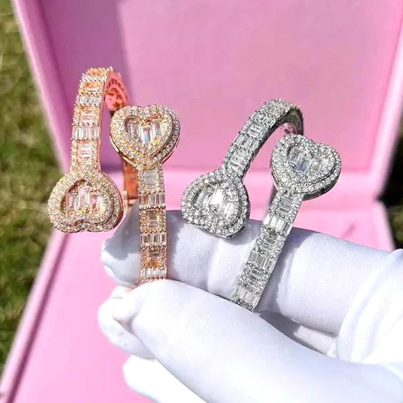 2024 Iced Out Bling Opened Heart Zircon Charm Bracelet Rectangle CZ Hearts Bangle For Men Women Hiphop Jewelry 241028