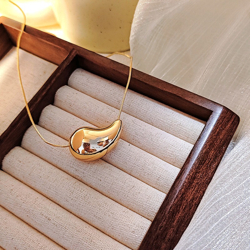 European and American Cross-border Jewelry Smooth Three-dimensional Water Droplet Necklace Exaggerated Large Teardrop French Retro Niche Necklace