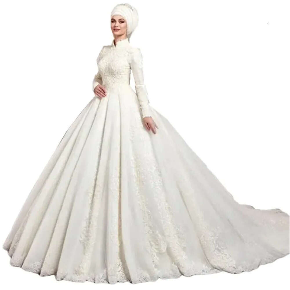 Modest Muslim Wedding Dress Lace Appliques Pleats Tull Ball Gown Long Sleeves High Neck Arabic Dubai Bridal Gowns Custom Made 2024 Spring Bride Dresse