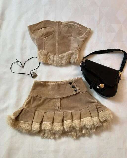 Tank top designer T-shirt cut Y2k holiday party set hip-hop pattern patch camisole denim skirt retro camisole slim fit fashionable short belly top set