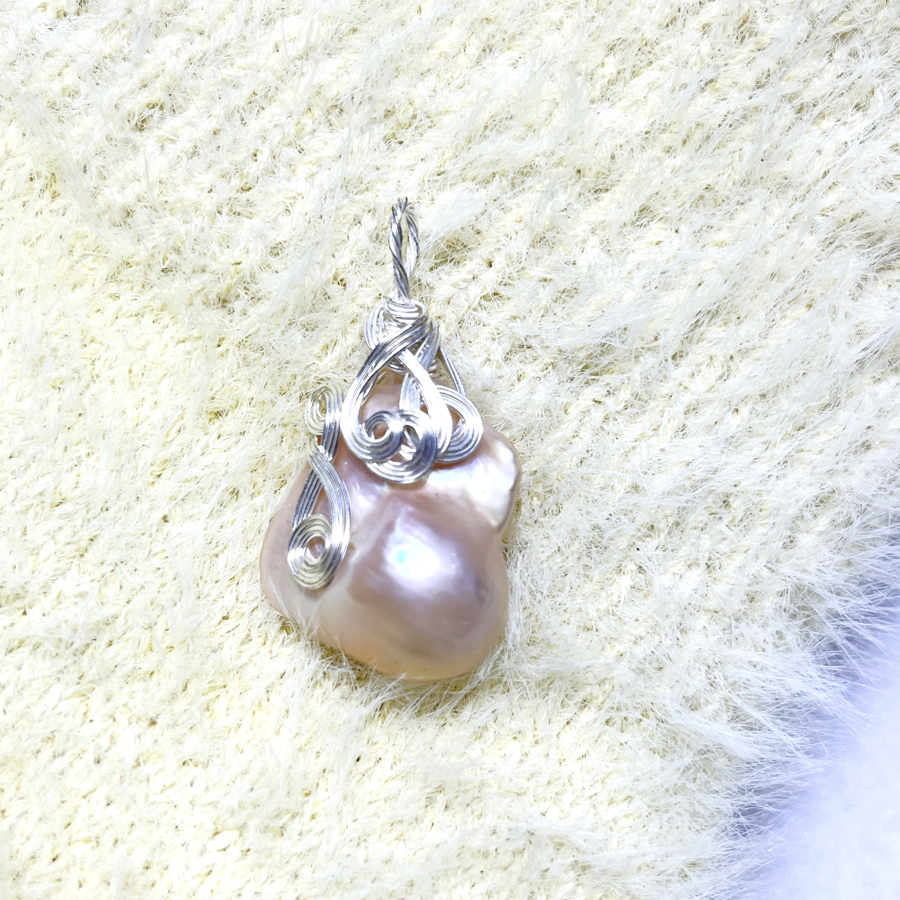 Luxurious Baroque Style Pearl Earrings & Charm Necklace Set for Special Occasions
