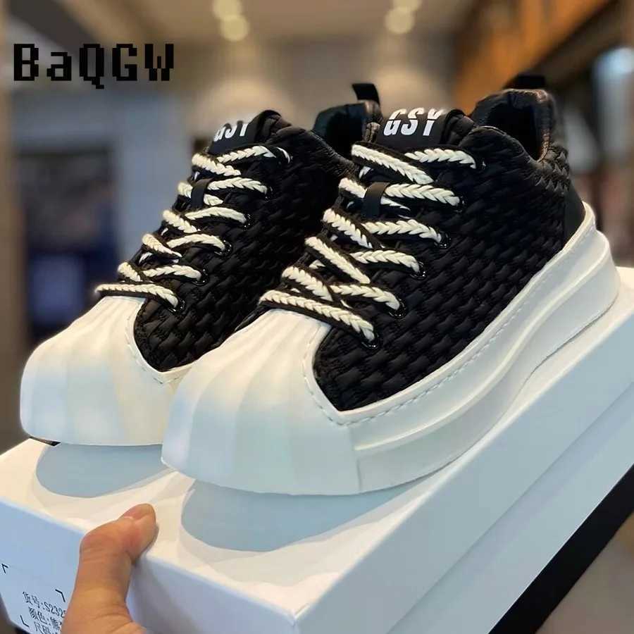 High Quality Designer Striped Pahwork Breathable Shoes Man Fi Soft and Lightweight Skateboarding Sneakers Camel Summer Shoes Trend T241029