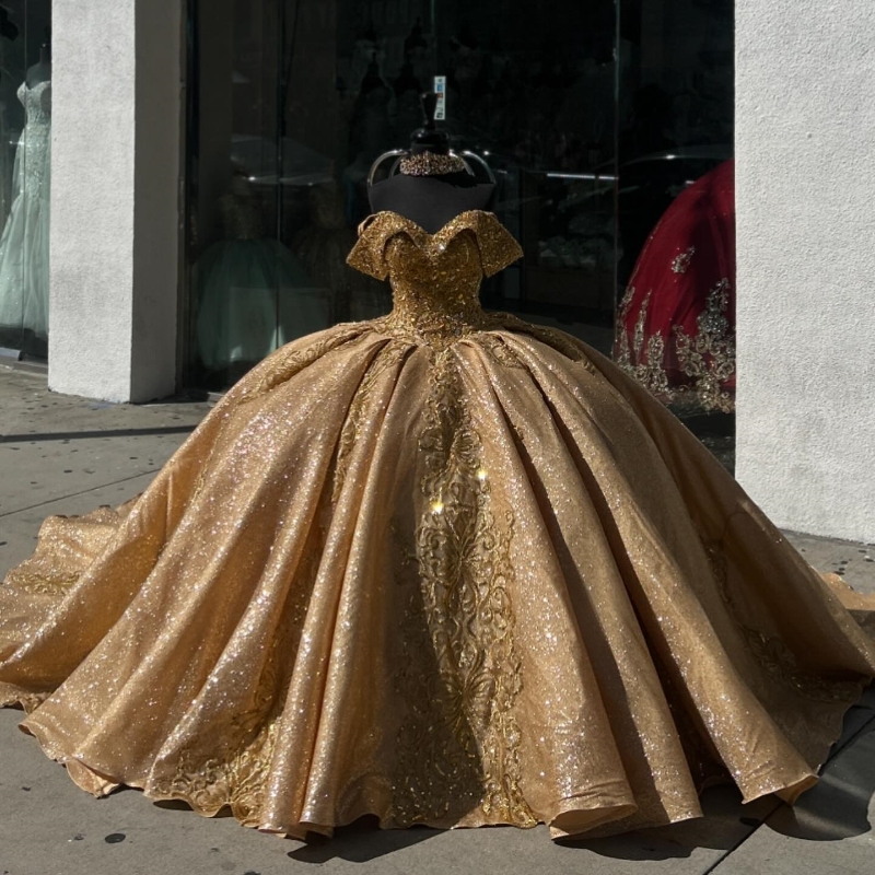 Gold Shiny Ball Gown Quinceanera Dresses Off The Shoulder Appliques Lace Beads Crystal Tull Party Birthday Vestidos 15 De XV Anos Sweet 16 Dress
