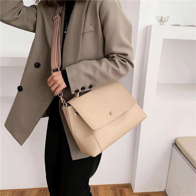 Casual Big 2025 New Fashion Handbags Solid Color Leather Ladies Designer Style Women's Bags