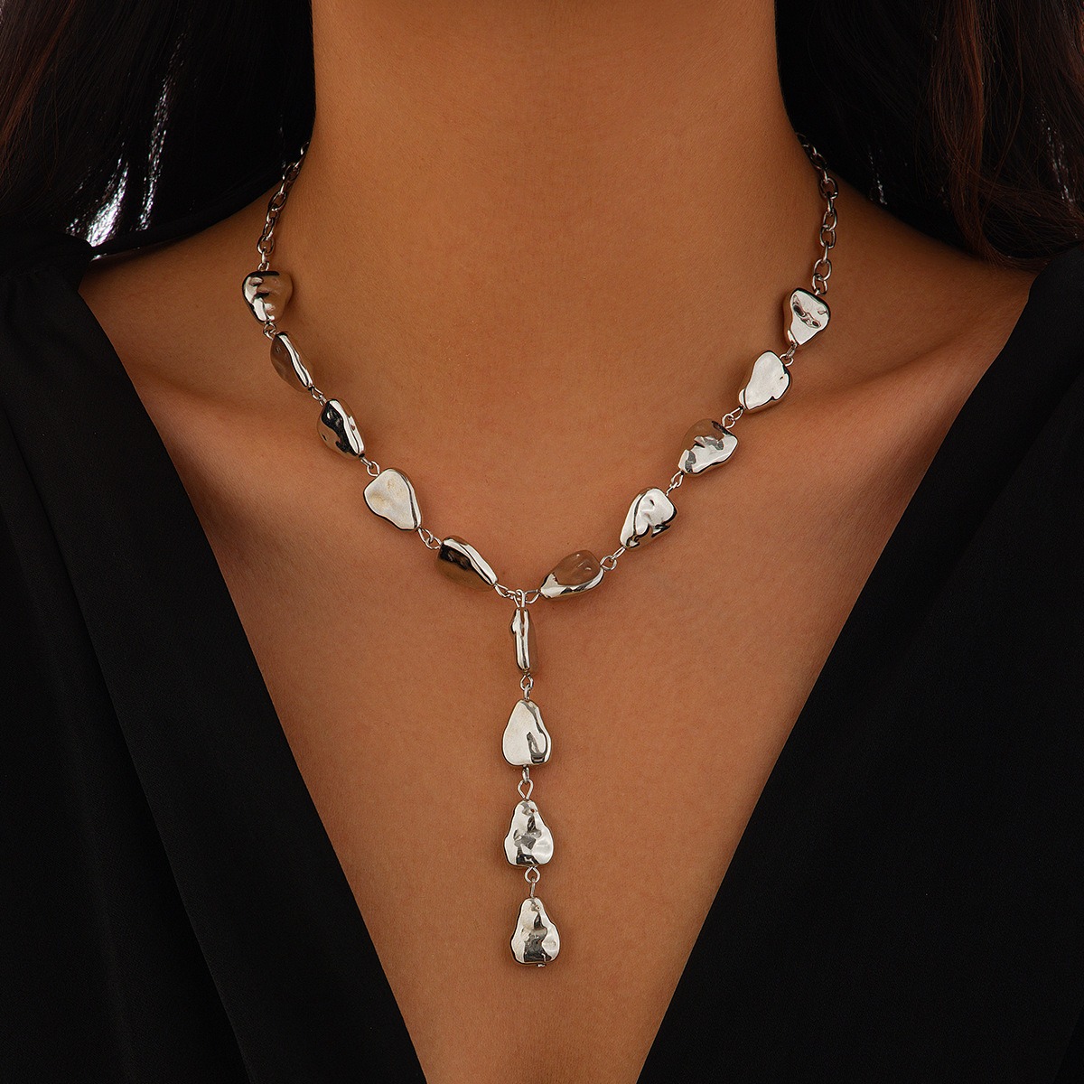 Cross Border Jewelry Necklace Irregular Baroque Y-shaped Collarbone Chain Cool Style Flat Water Droplet Pendant Necklace for Women