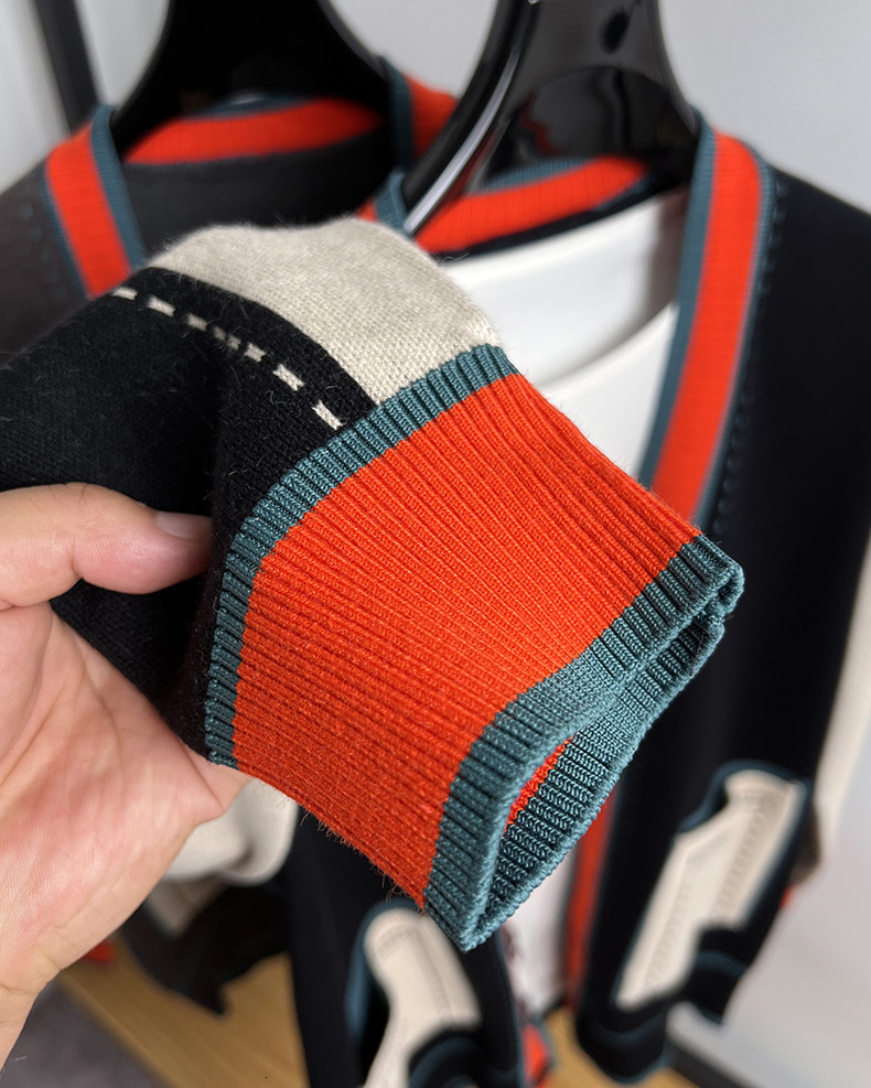 High end Brand Men Cardigan 2024 Autumn Winter New Collection Fashion Casual V-neck Knitted Sweater Trendy splicing coat