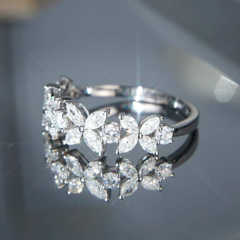 Solitaire ring 925 Sterling Silver Cluster ring female flower diamond wedding party pinky ring platinum ring luxury jewelry