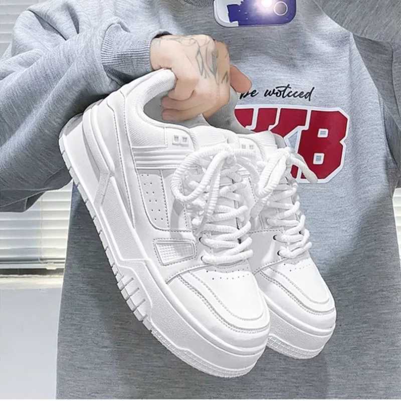 High Quality Mens Sports Shoes Luxury Brand Lace Skateboarding Shoes Thick soled Versatile Vulcanized Shoes Zapatillas Hombre T241217