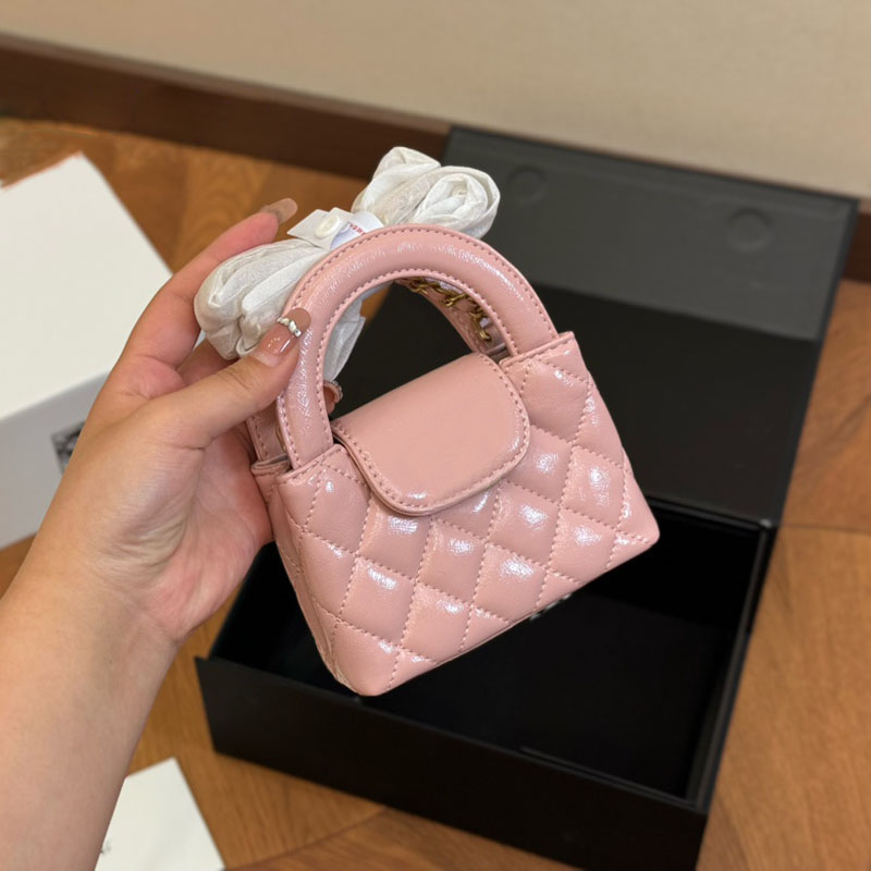 Two Sizes Women Portable Shoulde Bag Designer Mini Shopping Bags with Handle Glossy Oil Wax Leather Golden Hardware Matelasse Chain Luxury Handbags Cross Suitcases