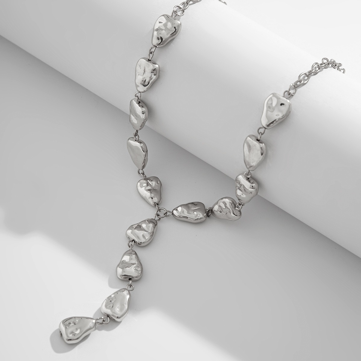 Cross Border Jewelry Necklace Irregular Baroque Y-shaped Collarbone Chain Cool Style Flat Water Droplet Pendant Necklace for Women