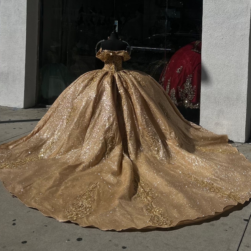 Gold Shiny Ball Gown Quinceanera Dresses Off The Shoulder Appliques Lace Beads Crystal Tull Party Birthday Vestidos 15 De XV Anos Sweet 16 Dress